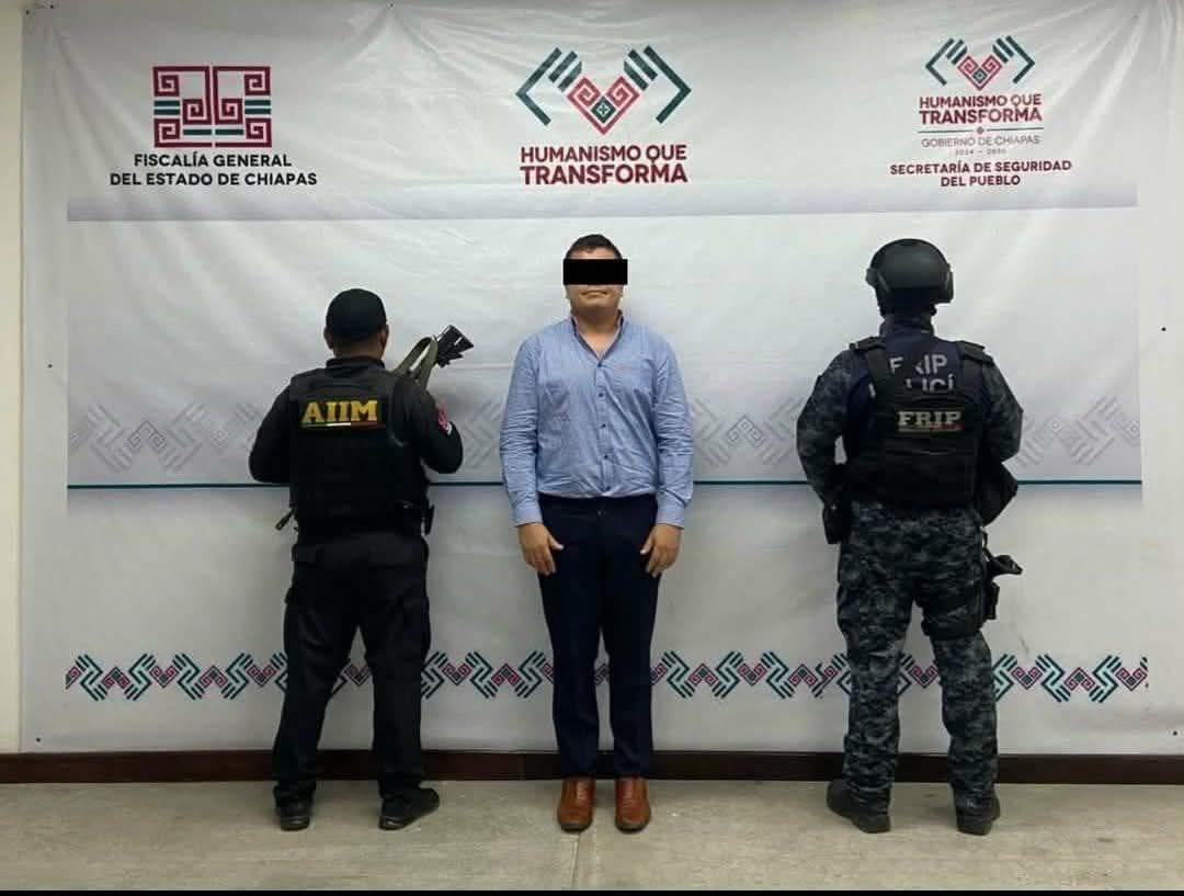 Está preso por una denuncia que consideran falsa y planeada por la alumna, versión que, aseguran, fue conocida por otros estudiantes