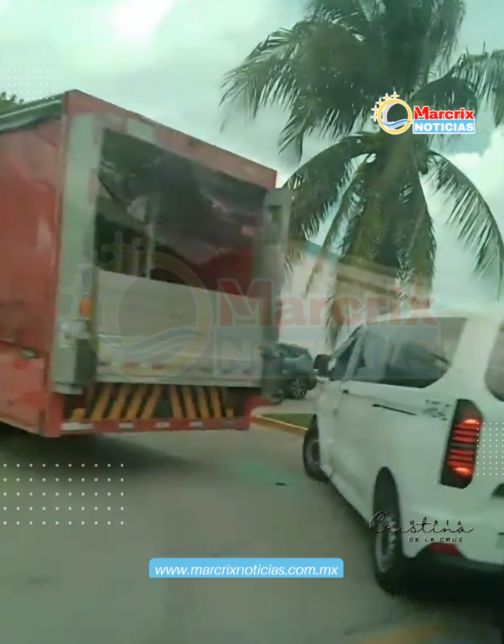 Choque en la zona hotelera de Cancún deja daños materiales