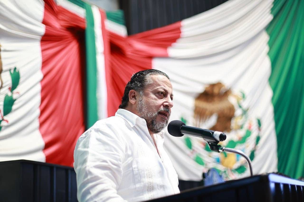 Jorge Sanén impulsa reconocimiento histórico al Himno de Quintana Roo en su 40 aniversario