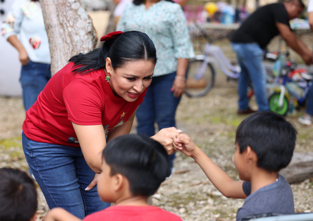 Fortalece Blanca Merari la unión familiar con festividades navideñas en Puerto Morelos