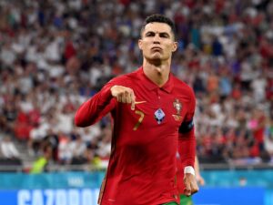 Sancionan a Cristiano Ronaldo por abandonar la concentración de Portugal