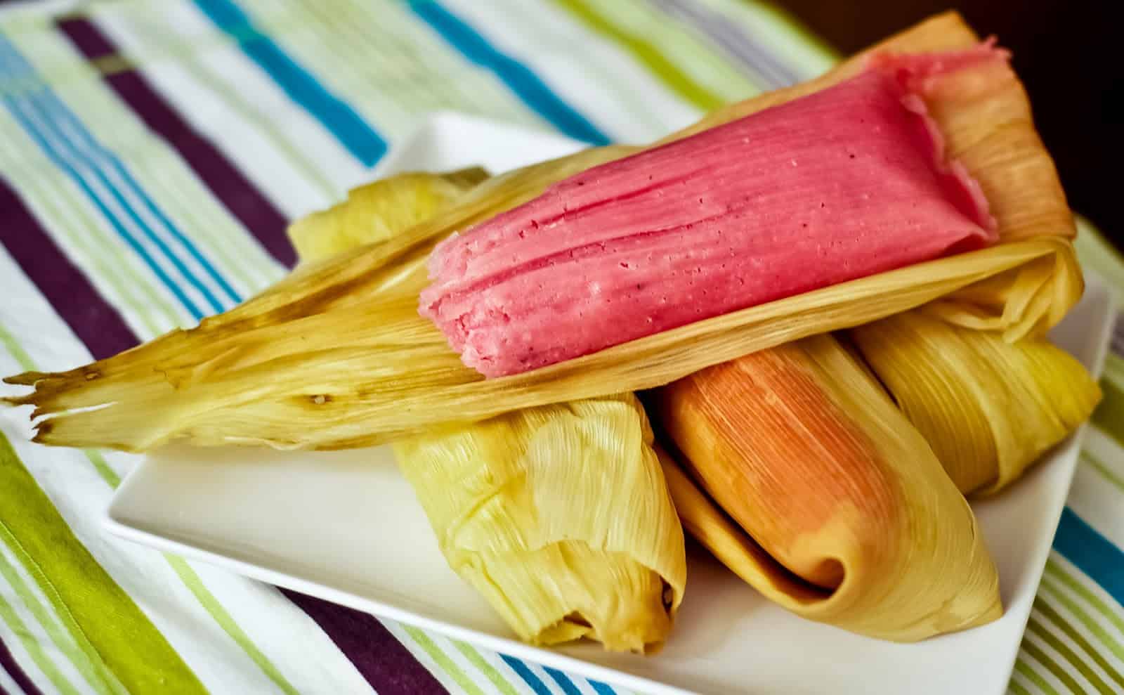 El precio de los tamales subió hasta 18% este 2026 por el alza en insumos; conoce cuánto cuestan en puestos, tamalerías y opciones gourmet.