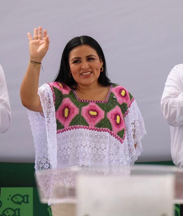 La empresa Jazynao, comercializadora de carnes, apoya con la venta de pollo, cerdo y productos como chorizo y huevo a precios muy bajos