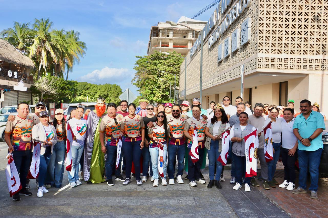 La presidenta municipal Blanca Merari Tziu Muñoz destacó que Puerto Morelos participó con el firme compromiso de brindar felicidad, esperanza y un crecimiento sano a la niñez