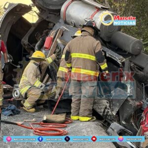 Volcadura en LAzaro Cardenas