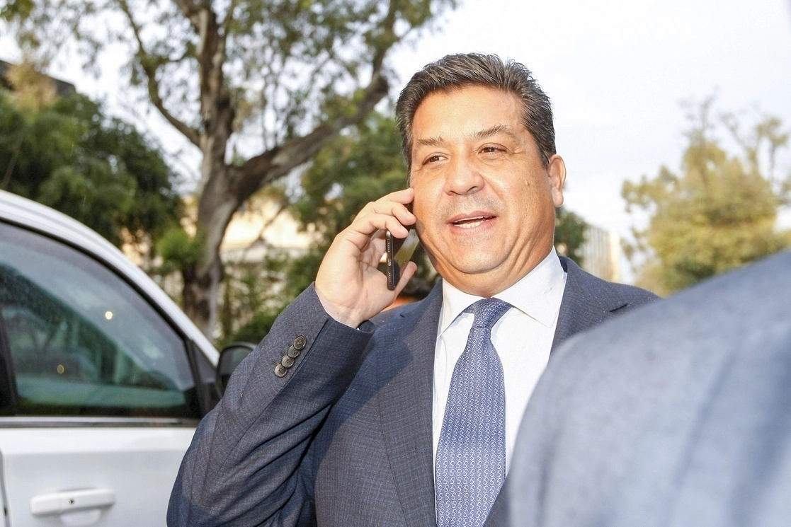 Suprema Corte deja sin efecto amparo a García Cabeza de Vaca y mantiene vigente orden de aprehensión