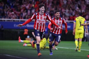 Chivas vence 1-0 al América con gol de la ‘Hormiga’ González