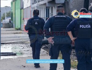 Arde palapa en la Supermanzana 227 de Cancún