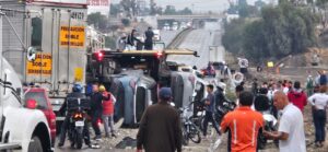 Carambola en la México Querétaro provoca cierre parcial y fuerte tráfico rumbo a CDMX