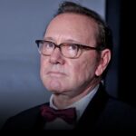 Evitó Kevin Spacey juicio tras acuerdo con víctimas por acusaciones de agresión sexual en Londres