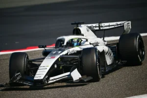Sergio Pérez sufre con Cadillac en las prácticas libres del Gran Premio de Australia 2026