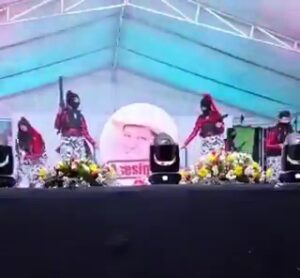 Genera polémica baile de estudiantes por apología del delito en Michoacán