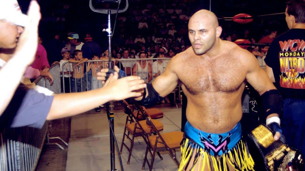 El luchador Konnan está hospitalizado en San Diego, le habrían amputado una pierna