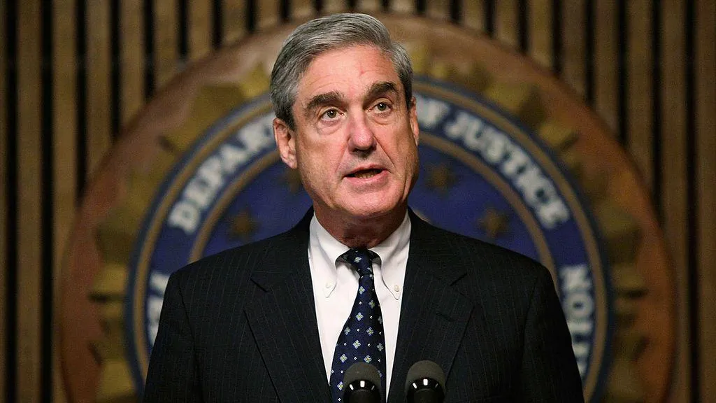 Robert Mueller ex directo del FBI