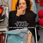 Rosalía suspende concierto en Milán por intoxicación alimentaria