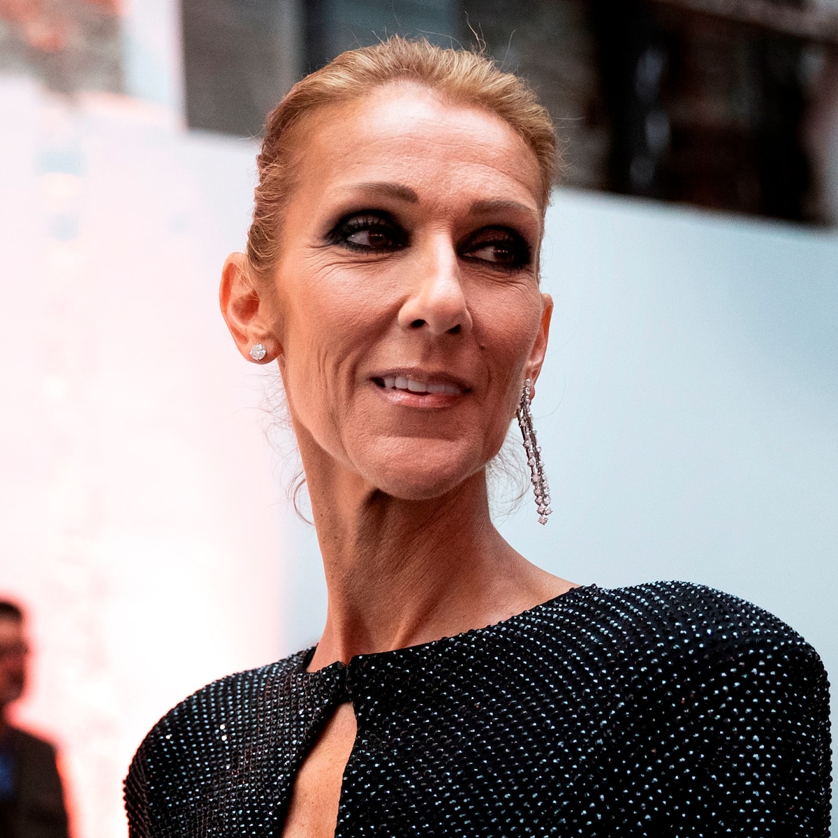 Celine Dion regresa a escenarios tras su enfermedad