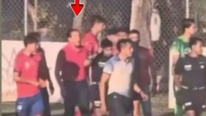 Alcalde de Autlán, Jalisco, agrede a cuerpo arbitral en la Liga Premier MX