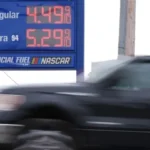 Precios de la gasolina superan los 4 dólares por galón en Estados Unidos