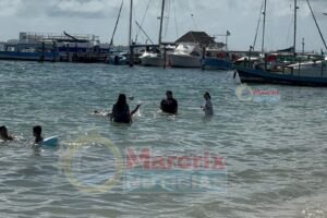 Celebraron familias el Día de la Familia con convivencia en las playas de Cancún