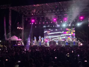 Los Ángeles Azules llenan de cumbia Cancún y celebran el aniversario 56 ante más de diez mil personas