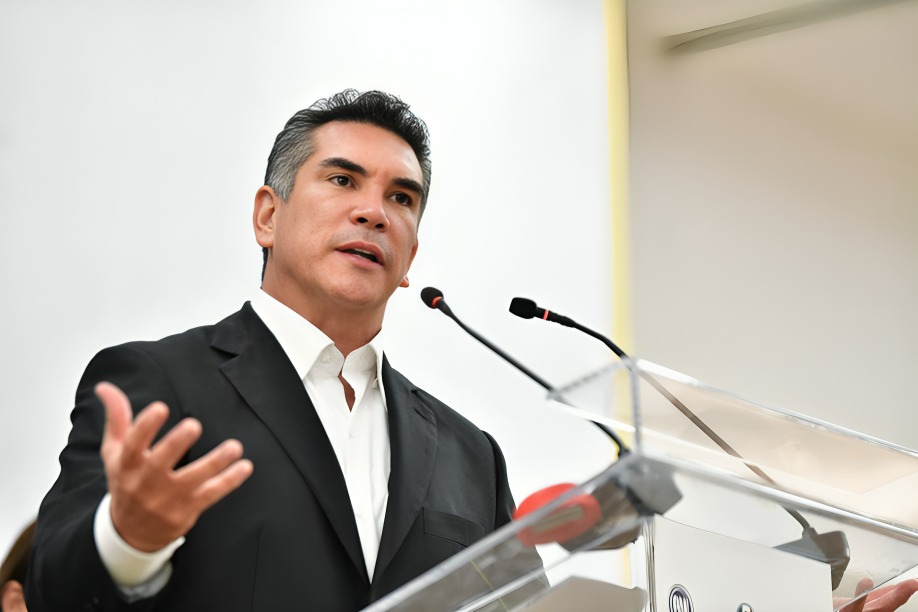 Alito Moreno pide a Sheinbaum no ir a Barcelona y advierte impacto en relación con Estados Unidos