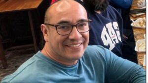 Encuentran a colaborador de N+ tras desaparecer mientras cubría rescate de mineros en Sinaloa