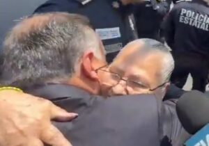 Sale doña Carlota del penal de Chalco, enfrentará juicio en prisión domiciliaria