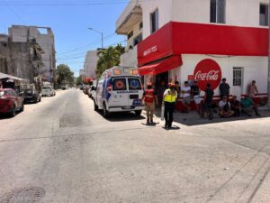 Incendio en Playa del Carmen deja una vivienda calcinada