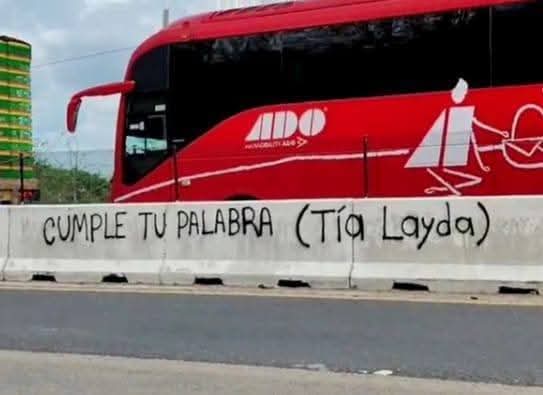 Bloqueo normalistas la carretera Mérida-Campeche, exigen más recursos