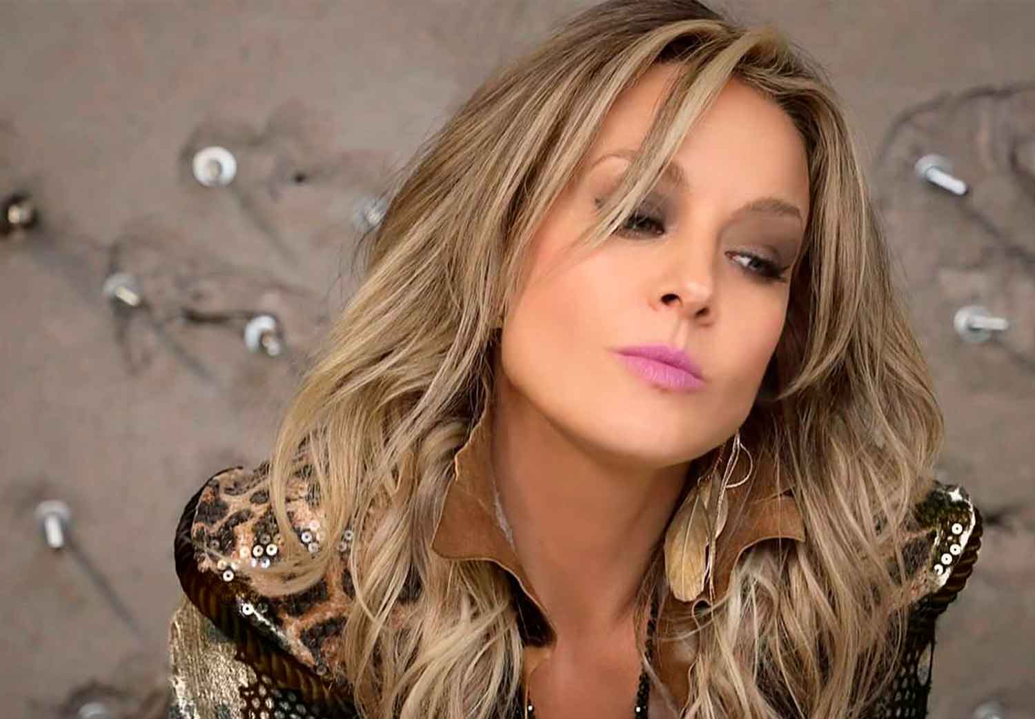 Luis García likes Fey