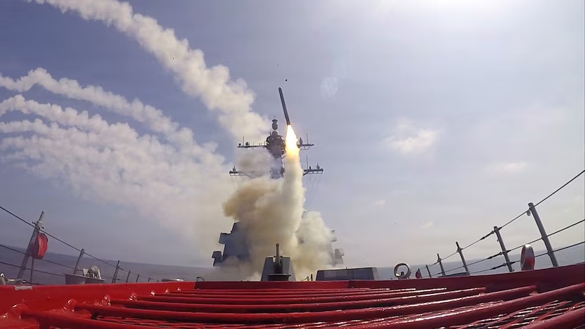 El costo de la guerra en Irán supera la estimación del Pentágono; analistas advierten que faltan gastos clave por contabilizar.