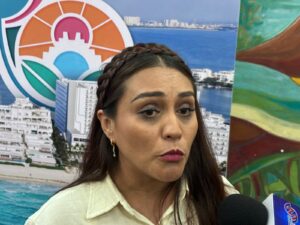 Becas universales en Cancún: municipio reorientará apoyos educativos