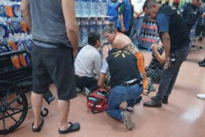 Muere turista canadiense dentro del Walmart en Playa del Carmen