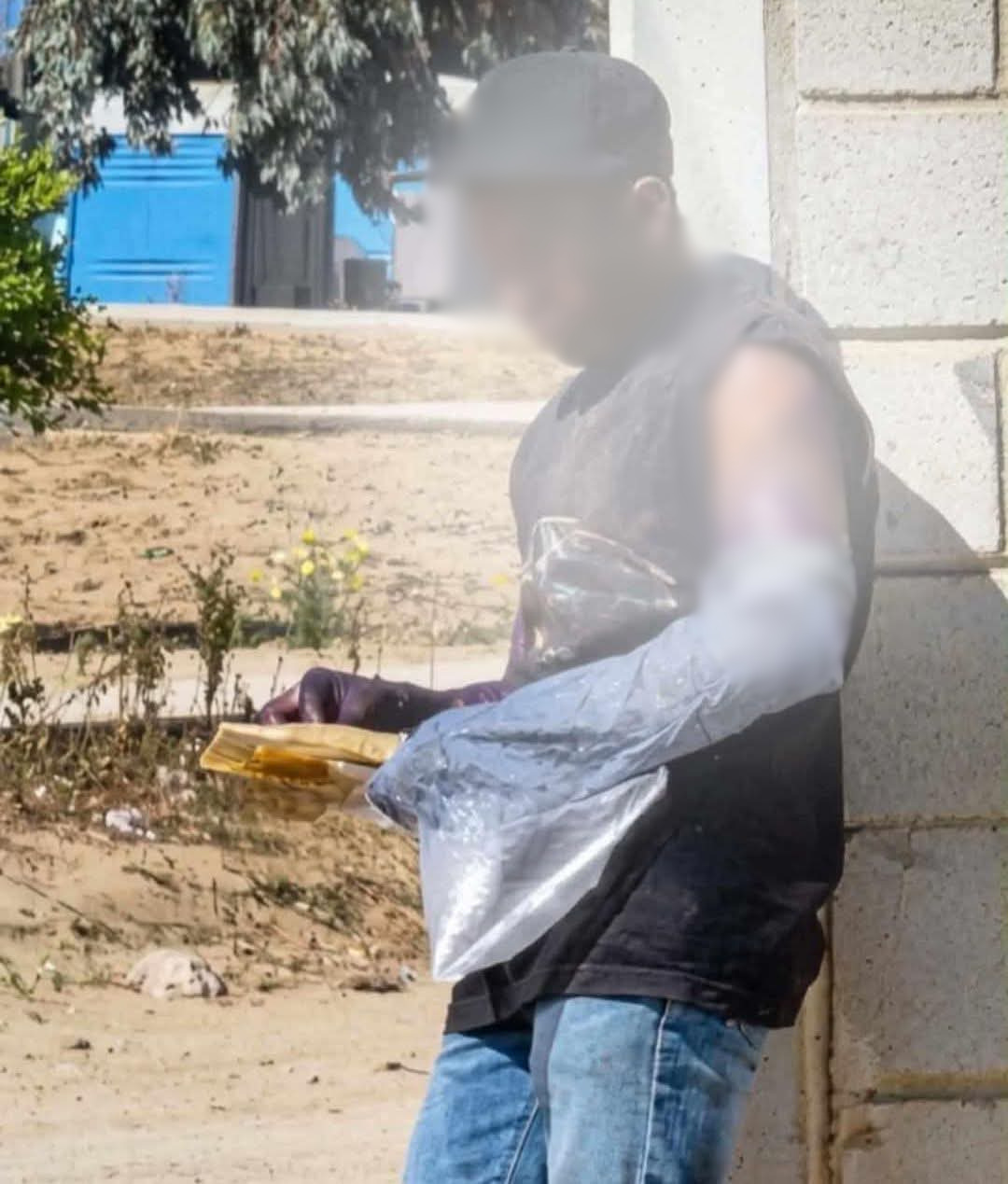 Queman vivienda con inquilino adentro por retrasarse con la renta, en Baja California