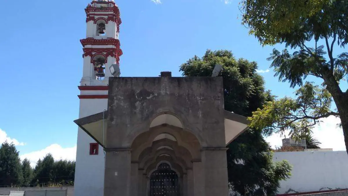 Roban hostias consagradas en iglesia de Tlaxcala durante el Sábado de Gloria