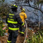 Incendio en vertedero ilegal amenazó iglesia y vecinos en el Centro de Playa del Carmen