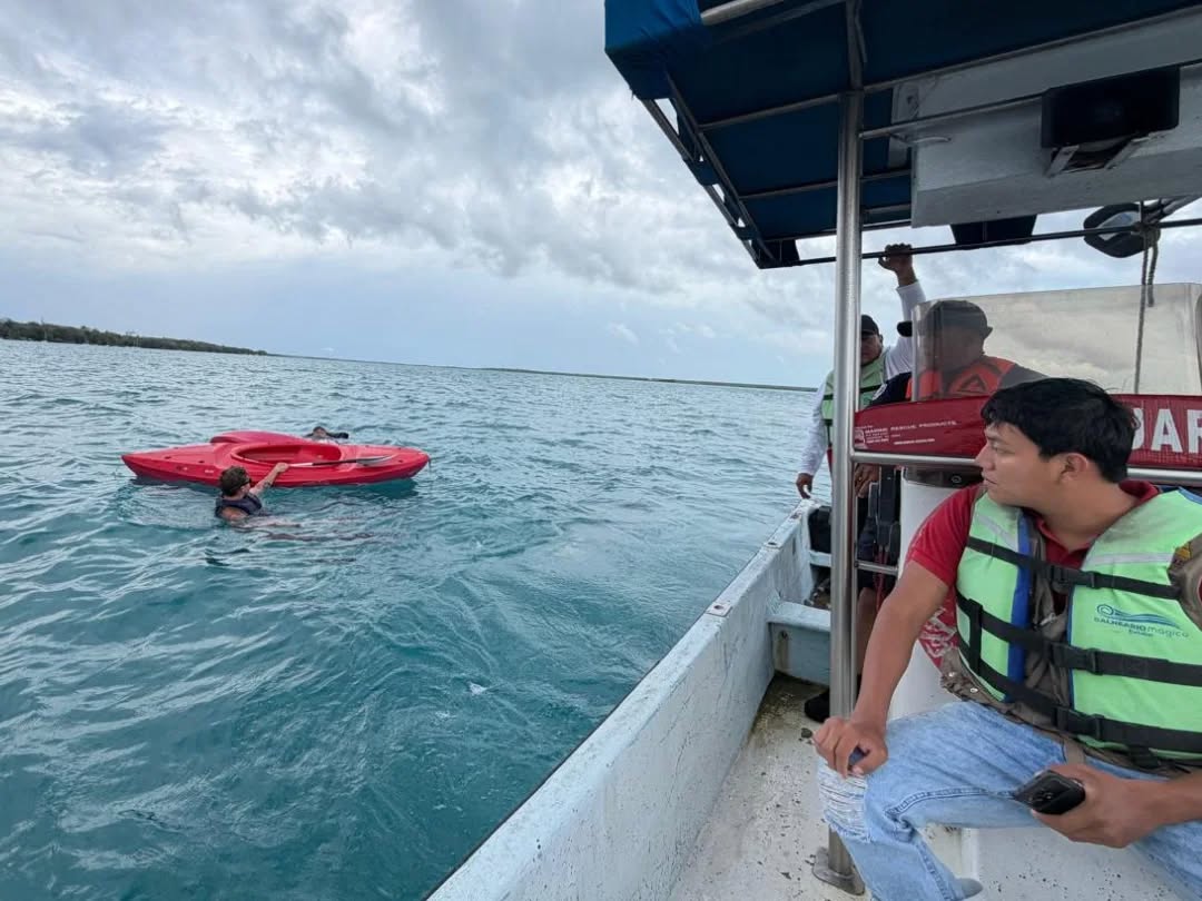 Rescate de americanos en la Laguna Bacalar