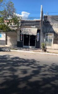 Atrapan a taxista cuando presuntamente vendía electrónicos robados en Playa del Carmen