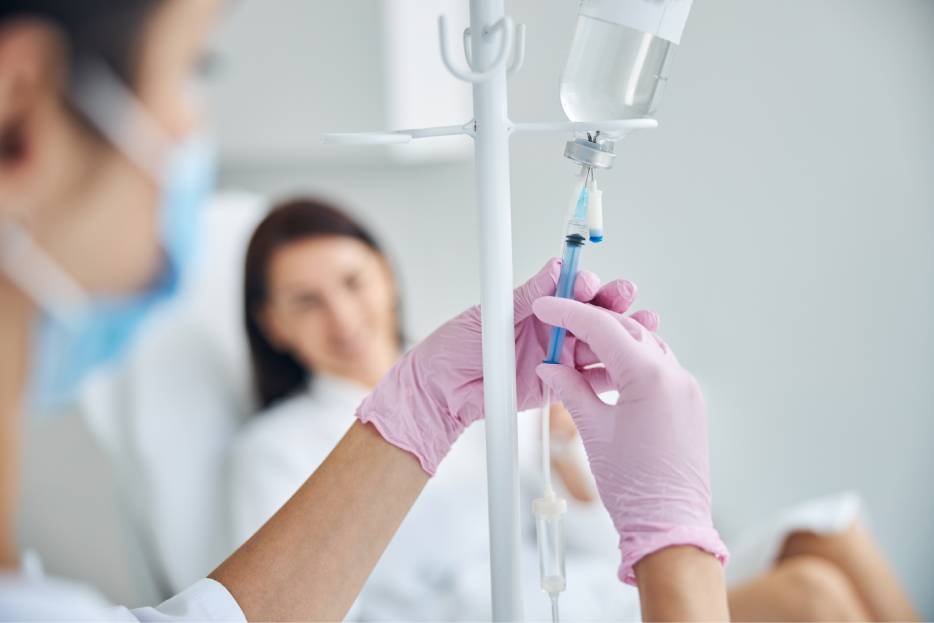 ¿Qué es el suero vitaminado y por qué puede ser peligroso?