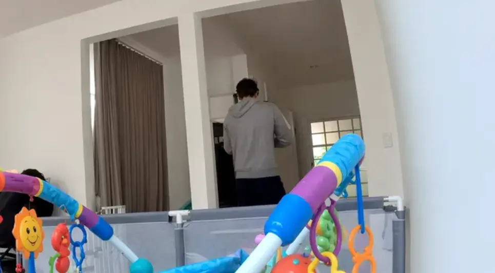 Esposo de Carolina Flores revela sus motivos para denunciar el crimen un día después