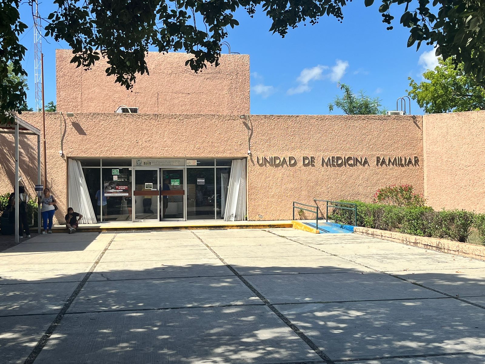 Denuncian falta de atención médica en el IMSS de Cancún