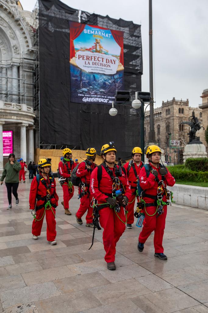 Protesta Greenpeace en Bellas Artes por el Proyecto Perfect Day de Mahahual