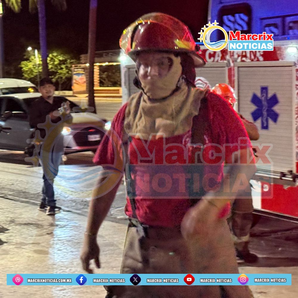 Un derrumbe en el kilómetro 6, donde se construye el Hotel Ryu, dejó al menos cinco lesionados de forma preliminar.