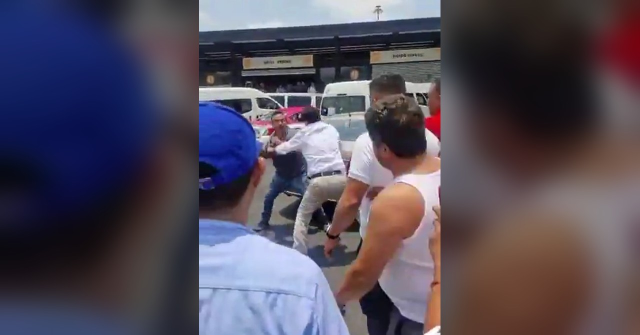 El cierre vial en la zona norte de la CDMX terminó en una pelea grabada en video que circula en redes.