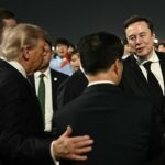 Elon Musk sorprende en Pekín al capturar imágenes como un turista