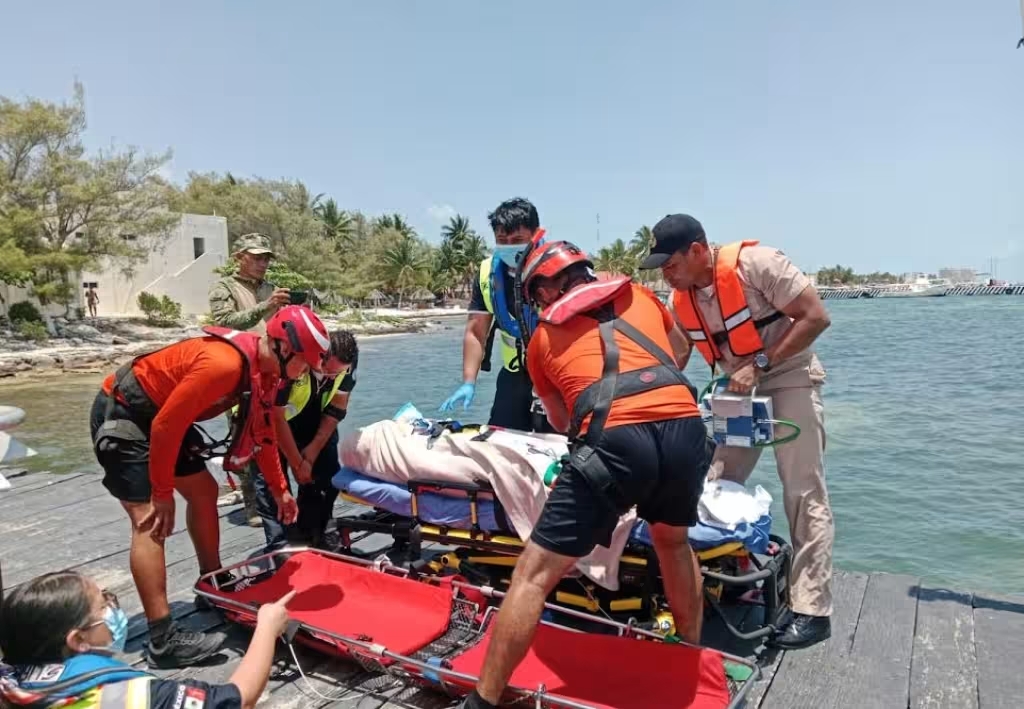 Traslado de persona a Hospital de Cancún