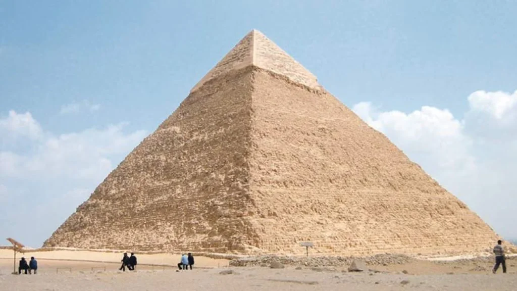 Científicos identificaron los factores que le permiten a la pirámide de Keops resistir sismos desde hace más de 4.600 años.
