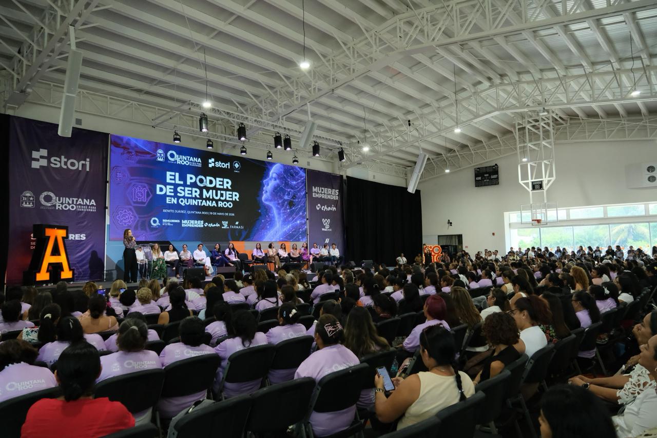 Mujeres emprendedoras acceden a nueva herramienta digital en Cancún