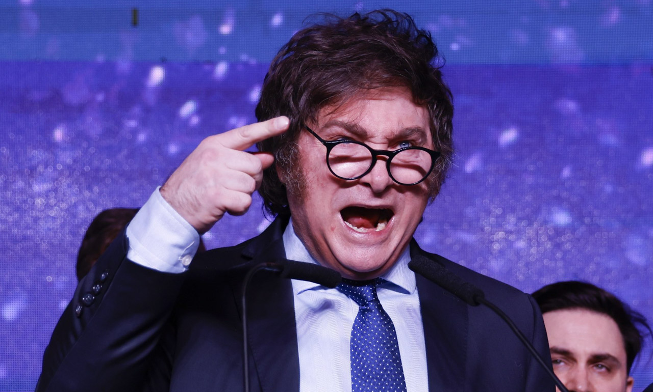 Una encuesta revela que casi la mitad de los argentinos ya no soporta la situación económica bajo el gobierno de Milei.