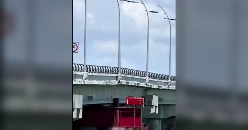 Especialistas en ingeniería civil señalan deflexiones en las vigas del Puente Nichupté de Cancún, inaugurado el 2 de mayo.